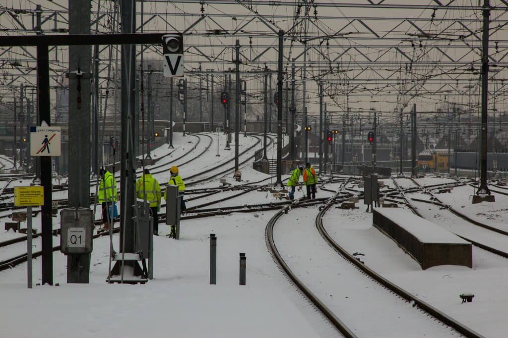 track-224564_1920