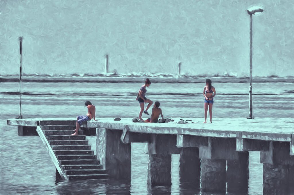 playing on the jetty arty